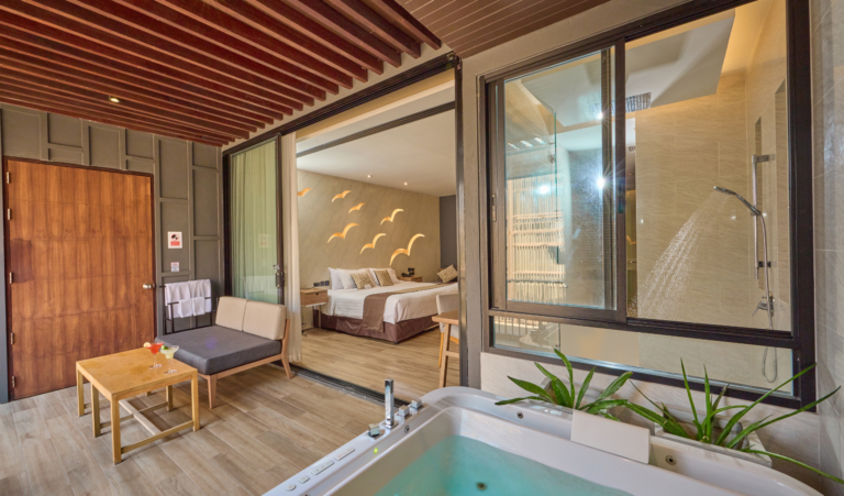Paksa Jacuzzi Suite at The Yana Villas